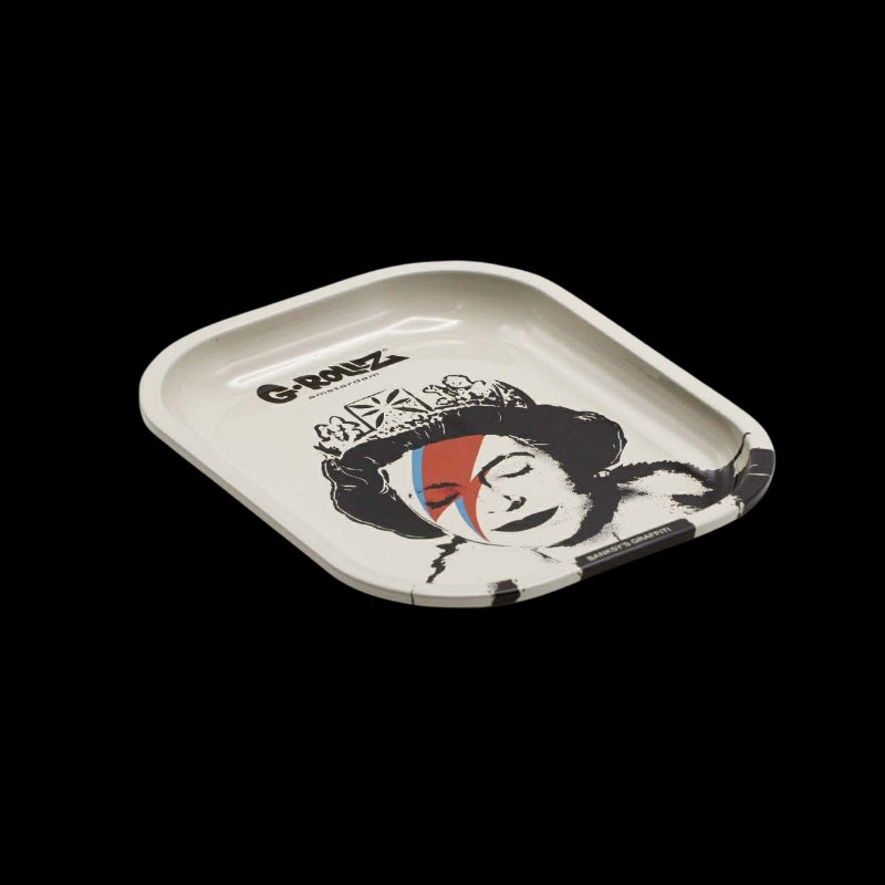 PLATEAU | BANKSY'S GRAFFITI | LIZZIE STARDUST | SMALL | 18X14 CM